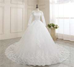 2019 Lace Embroidery Half Sleeve Wedding Dresses Long Train Wedding Gown V Neck Elegant Plus Size Vestido De Noiva